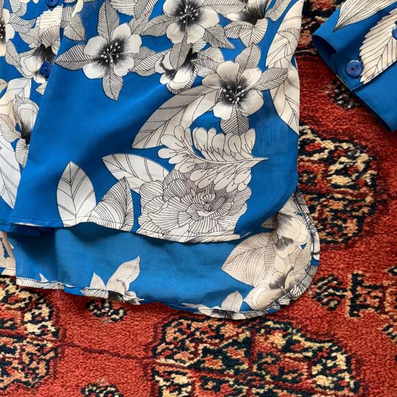 Covet L Azure Blue White Floral Print Long Sleeve Button Front Polyester Blouse - Picture 5 of 8